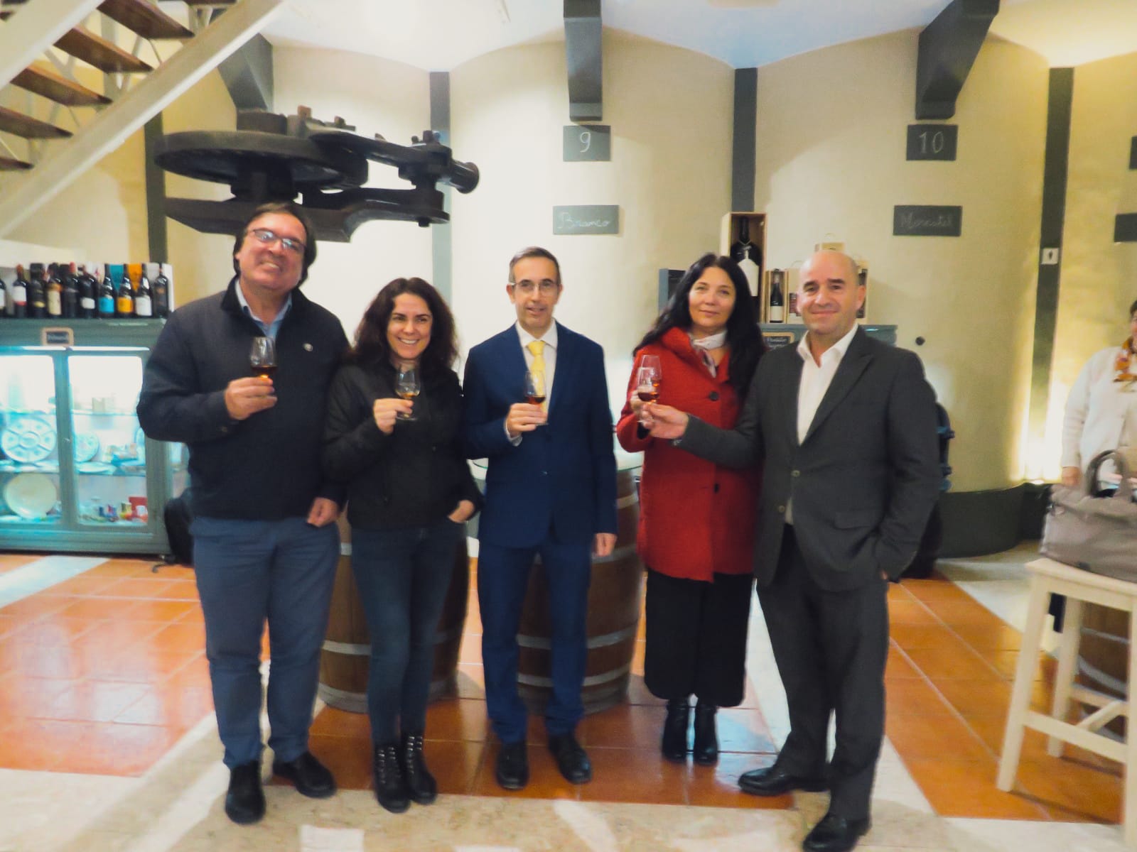 ADREPES entrega Kits digitais aos Municípios aderentes ao Sistema de Informação e Sinalização Turística Inteligente (APP)